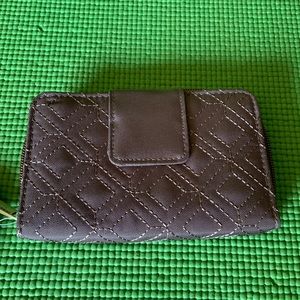 Travelon taupe nylon wallet.